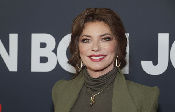 At 58, Shania Twain Shows Off White Hair While Performing on Stage