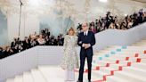 Anna Wintour y Bill Nighy posan juntos en la Gala MET, ¿amistad o romance?