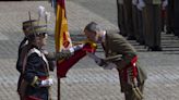 Felipe VI jura bandera en Zaragoza en el 40 aniversario de su ingreso en el Ejército