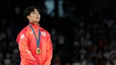 Japonés Shinnosuke Oka gana el All-Around en París tras caída del campeón defensor Daiki Hashimoto