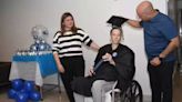 Aluno com câncer tem formatura antecipada e recebe diploma em hospital dias antes de morrer | Brasil | O Dia