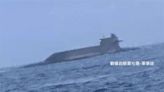 中核潛艦現蹤金廈水道「浮航」北行、軍艦護送 專家：不尋常