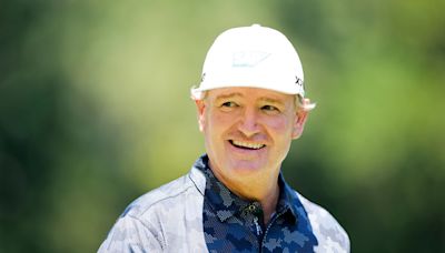 Doug Barron, Ernie Els 54-hole leaders at the Tradition, Steve Stricker lurking