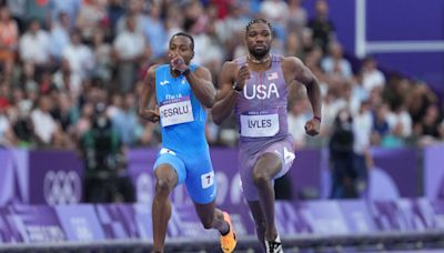 Noah Lyles earns chance to accomplish sprint double after advancing to 200-meter final