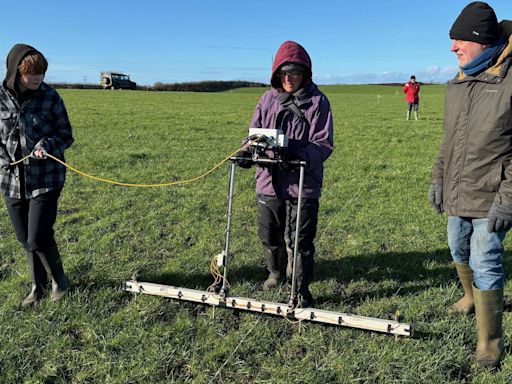 Archaeologists to dig for medieval building on farm