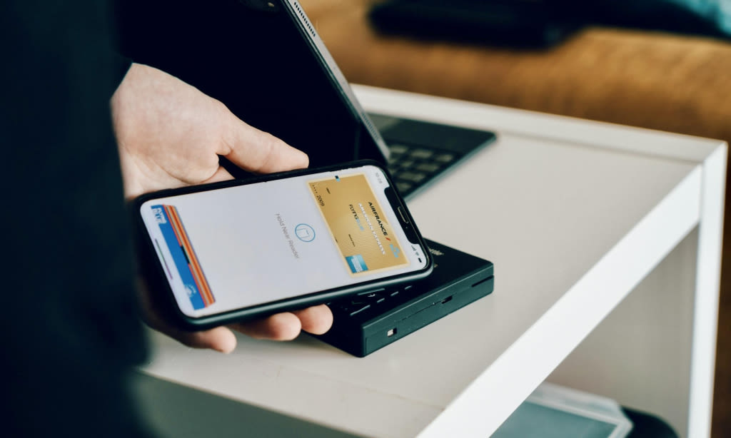 Apple's iOS 18.1 Brings Tap-to-Pay Functionality to Third-Party Apps - EconoTimes