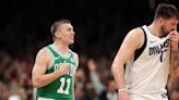 Payton Pritchard rocks an Oregon Rose Bowl shirt at Celtics’ parade