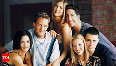 Jennifer Aniston and other ‘FRIENDS’ cast worried about Matt LeBlanc after disheveled appearance after Matthew Perry’s death | - Times of India