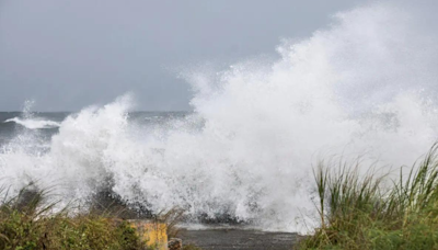 Typhoon Gaemi affects life in Taiwan with schools closed, flights, stock market suspended and war games curtailed