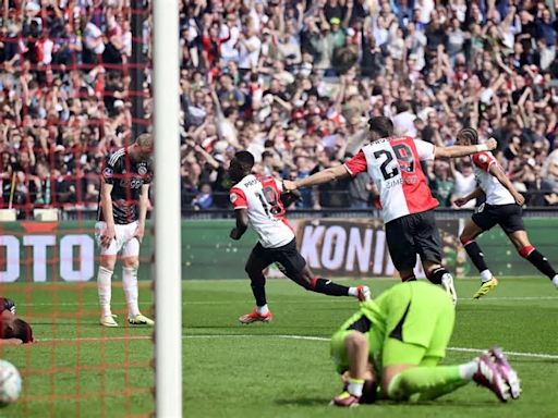 Gerónimo Rulli sufrió con el Ajax: el Feyenoord le aplicó la peor goleada de su historia en el clásico de Países Bajos