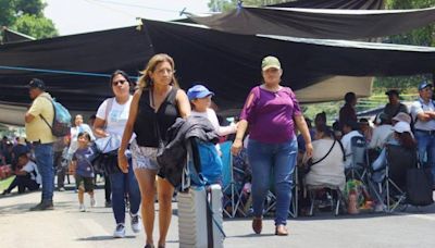 Informa IEEPO que avanzan acuerdos con el magisterio de Oaxaca; toman terminales y carreteras