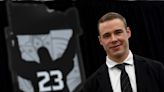 Elliott: Dustin Brown caps his memorable career as the 'poster child for the L.A. Kings'