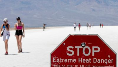Brits among hundreds of tourists flocking to Death Valley despite deadly US heatwave