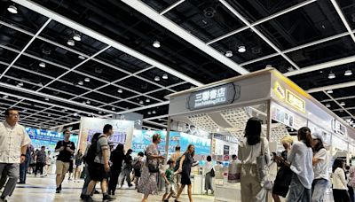 Readers' delight as HK Book Fair opens - RTHK