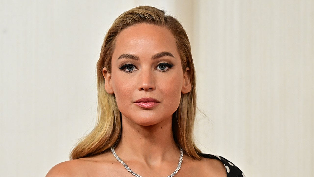 Jennifer Lawrence to Star in Comic Adaptation 'Why Don't You Love Me?'