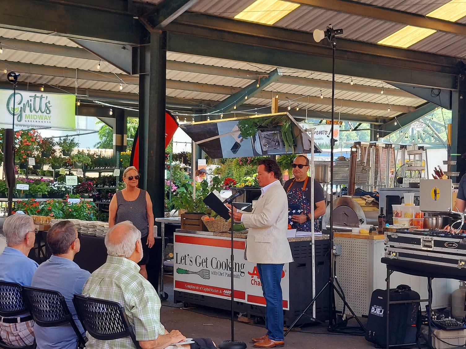 Chef Paul Smith attracts large crowd in for monthly cooking demo at Capitol Market following major award win - WV MetroNews