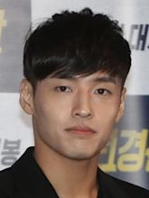 Kang Ha Neul