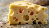 Este es el delicioso queso que deberás sumar a tu dieta si quieres sanar el dolor de huesos