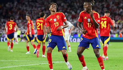 Spain’s thrilling right and left wingers help sideline cultural tension