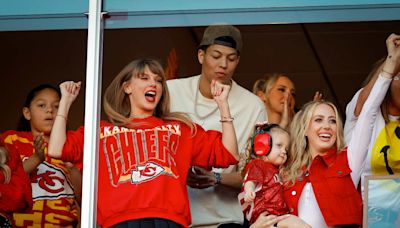 Fans Go Wild for New Taylor Swift-Inspired Chiefs Super Bowl Merch