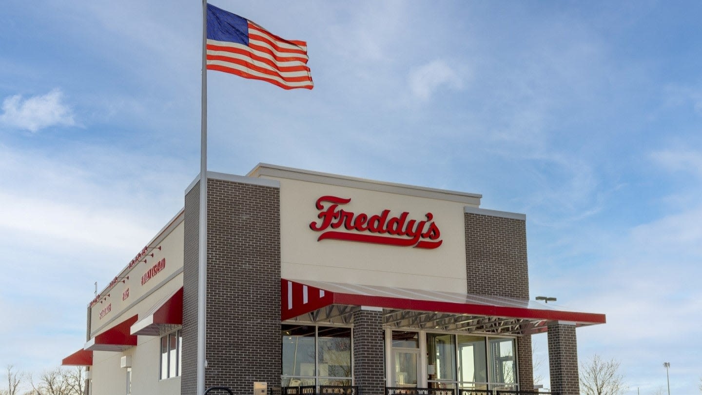 Freddy’s Frozen Custard & Steakburgers expands with 20-unit Texas deal