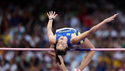 Mahuchikh suma el oro olímpico a su dominio total en la altura