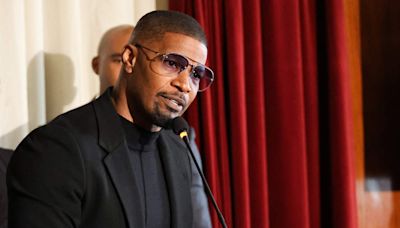 Jamie Foxx Doing A One-Man Show | 93.3 The Beat