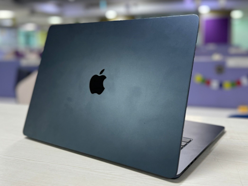 This Might Be The Best Time To Buy A MacBook Air As Both M1 And M2 Models Go On Sale