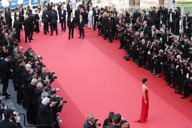 Ukrainian Model Says She Plans To Sue Cannes Film Festival Over “Unreasonable” Red Carpet Security