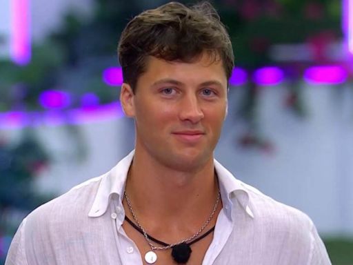 Stinky outfit: 'Love Island USA' fans bid adieu to Rob Rausch's 'annoying' overalls amid his elimination