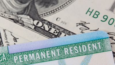 ¿Después de cuántos años de vivir en Estados Unidos, un inmigrante obtiene la residencia? - La Noticia