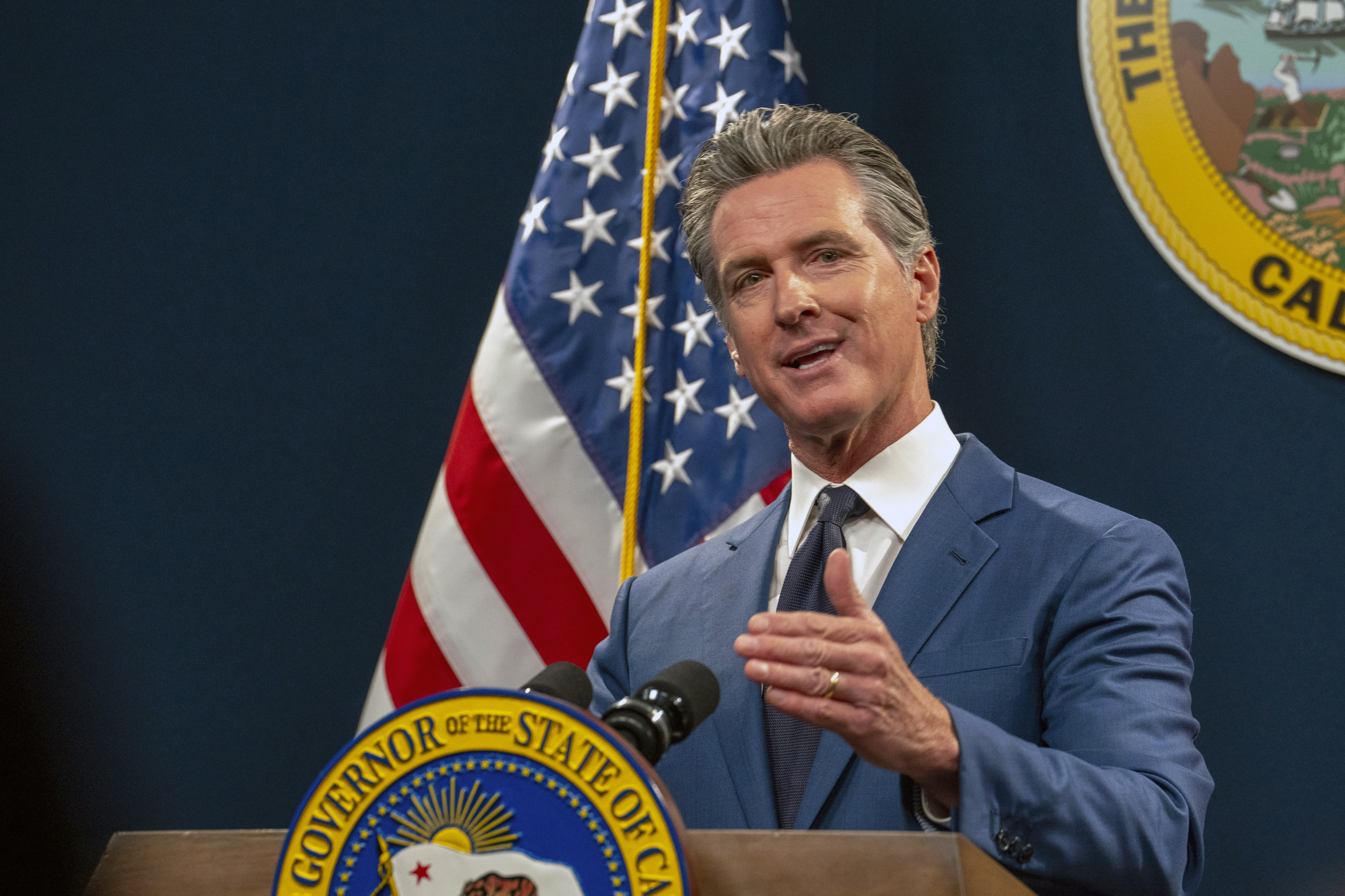 Newsom vetoes 2nd bill to help undocumented immigrants, this one about hiring UC, CSU students