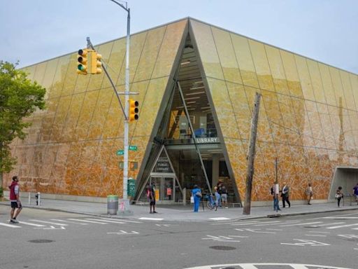 Queens Public Library opens new library in Far Rockaway