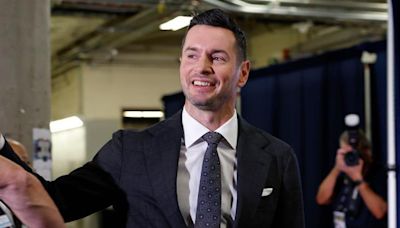 LA Lakers name TV pundit Redick as new head coach