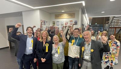 Liberal Democrats win Eastleigh as Conservative vote collapses