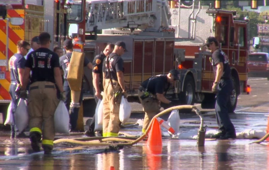 Water main break floods Salt Lake City State Street, crews to work overnight