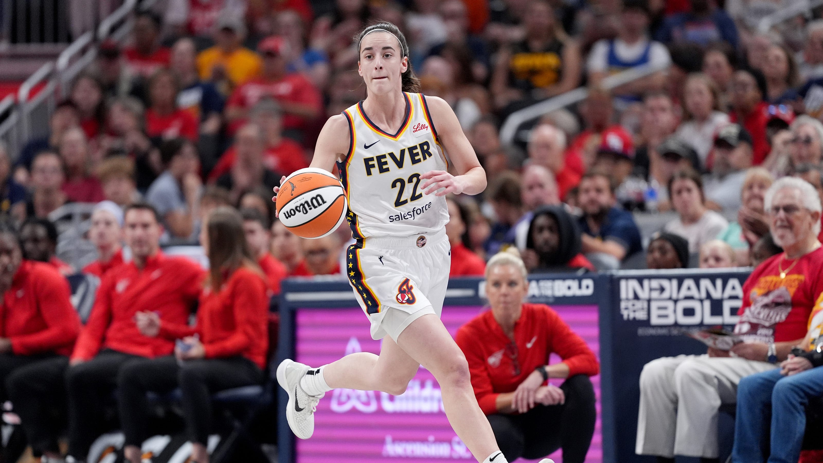 How many points did Caitlin Clark score tonight? Top pick has double-double in Fever win