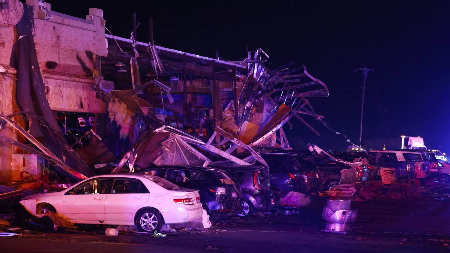 At least 9 dead in Texas, Oklahoma and Arkansas after severe weather roars across region