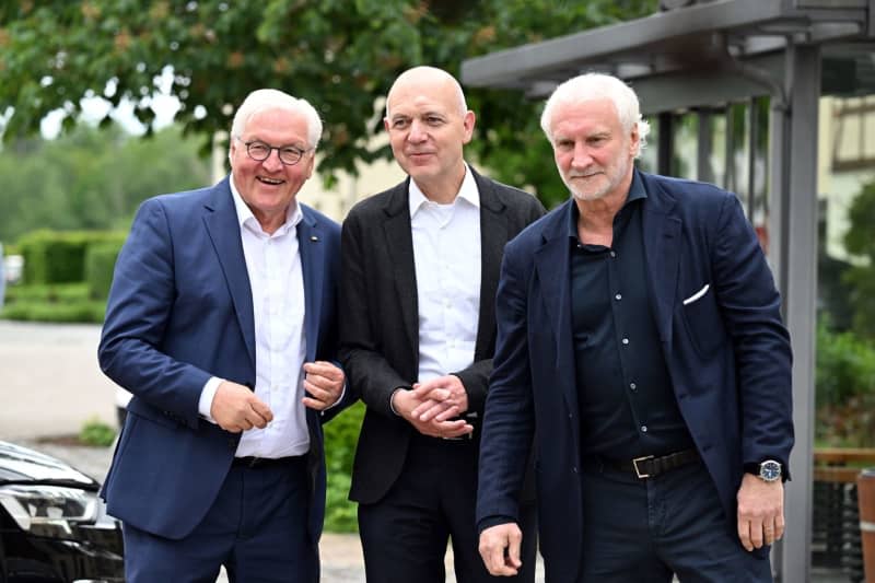 Steinmeier and Scholz wish Germany team well for Euro 2024