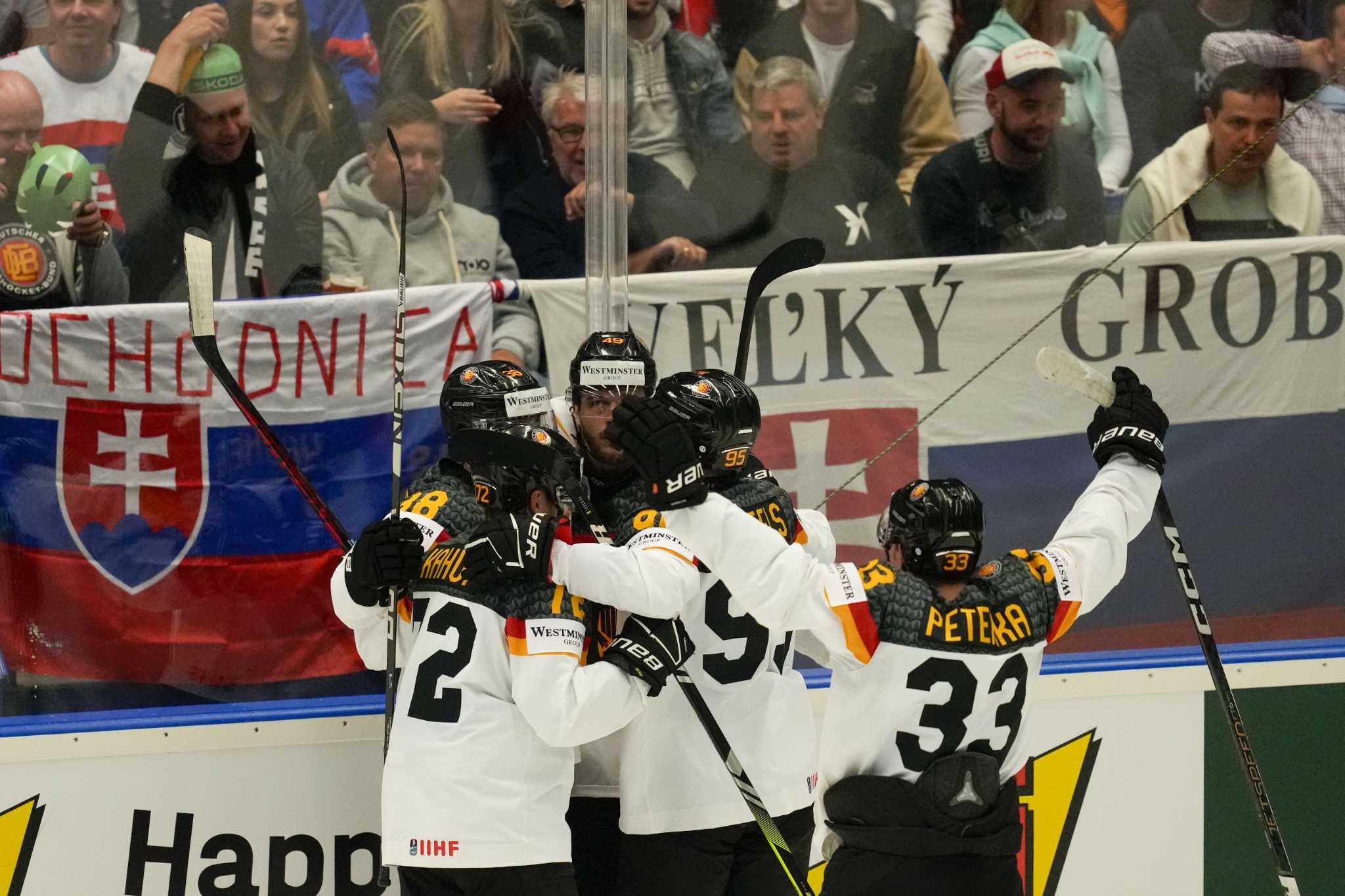 Last year's runner-up Germany tops Slovakia at ice hockey worlds