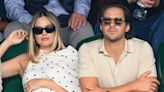 Margot Robbie luce embarazo por primera vez en Wimbledon