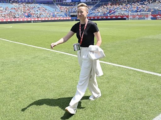 Steve Simmons: Canadian soccer coach Bev Priestman, unquestionably, should pack her bags