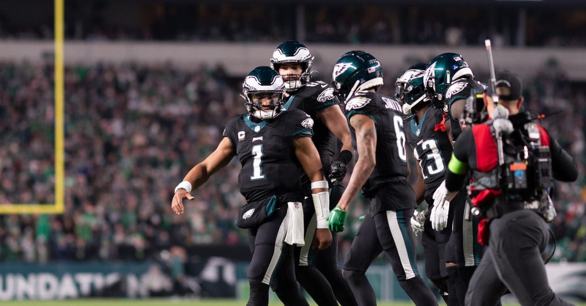 Jalen Hurts Holds Key to Eagles' Receiving Core