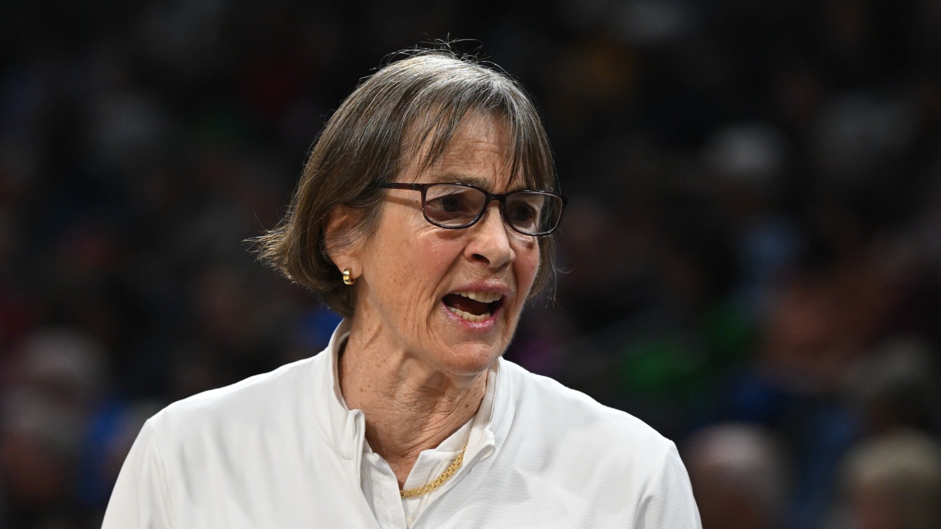 Stanford names basketball court “Tara VanDerveer Court” for retired Hall of Famer, winningest coach