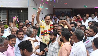 Shankar Mugad defeats Vinay Kulkarni’s wife Shivaleela Kulkarni in DAMUL elections