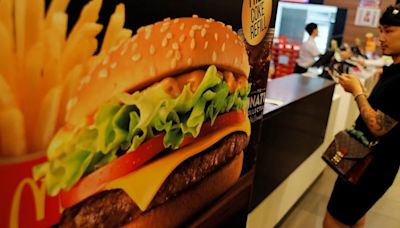 McDonald’s cambiará su política y eliminaría el relleno de bebidas gratis en Estados Unidos