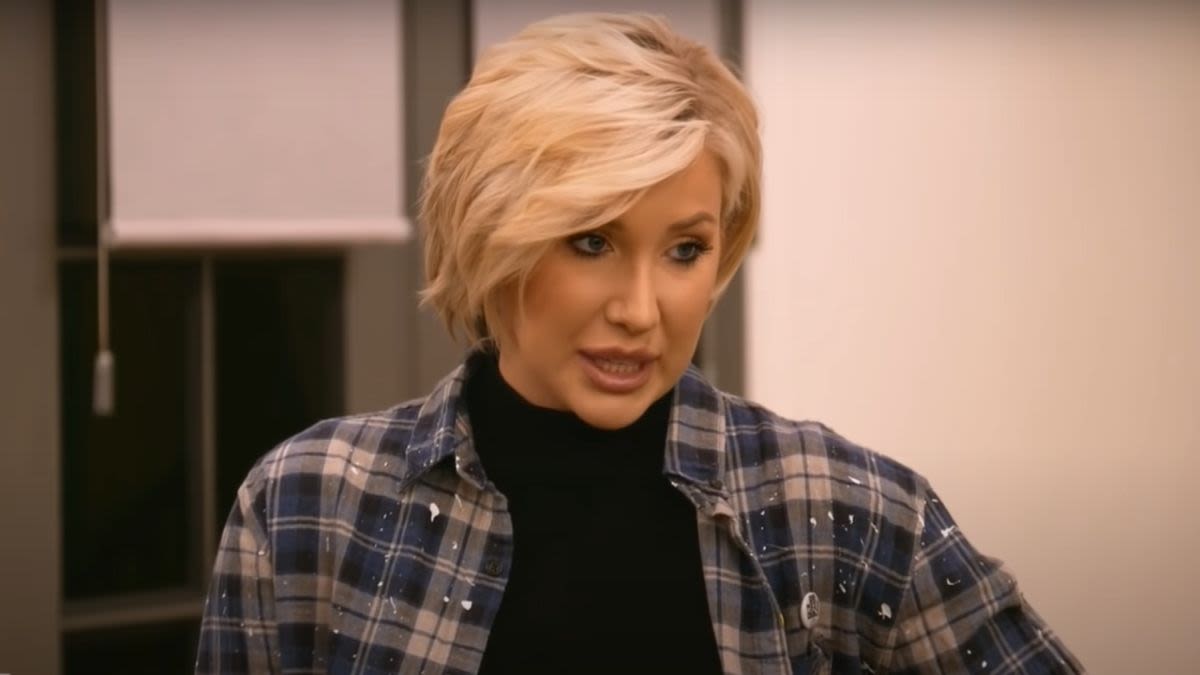 After Julie Chrisley’s Lawyer Revealed When He Hopes To Have Her Out Of Prison, Savannah Chrisley Shared A...