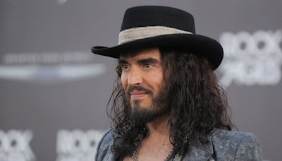 Comedian Russell Brand talks religion during ‘Tucker Carlson Live’ tour