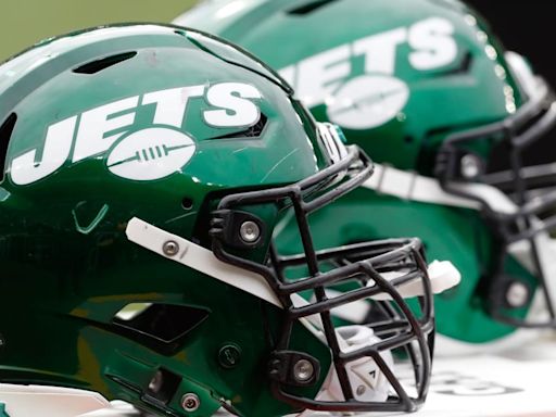 Former Jets Training Camp Star Signs With Falcons