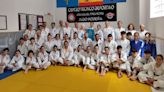 La paralímpica Marta Arce da clase de judo en Asturias camino de París